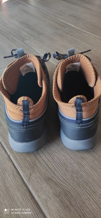 Мъжки непромокаеми обувки quechua