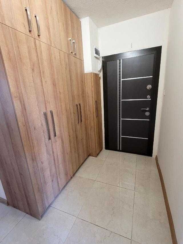 Дава се под наем Четиристаен апартамент в Казанлък - 120 кв.м за 346.8 € - Снимка #1
