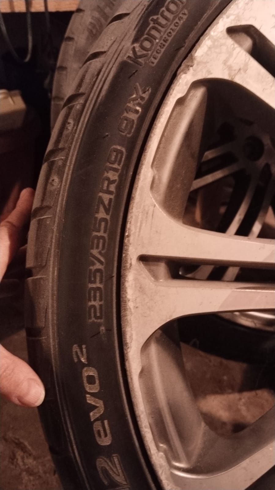 Jante BMW 235/35R19