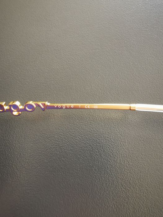 Слънчеви очила на известна марка