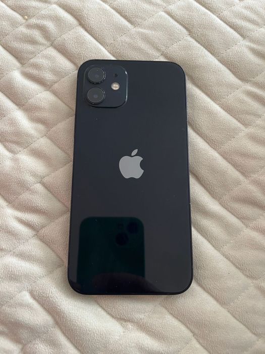 Айфон 12 в хорошем состоянии без ремонта, сост аккум 75 %