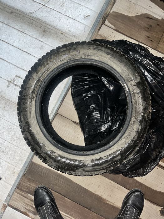 Продам шипы R16 в хорошем состоянии