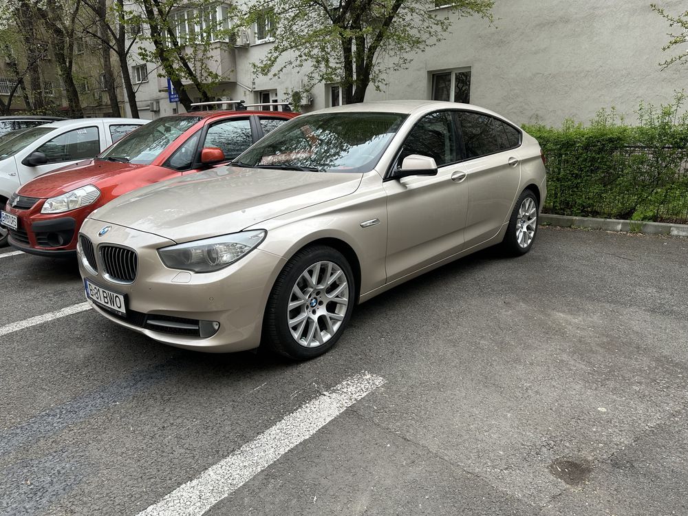 BMW 535xi GT, soft close usi si portbabaj