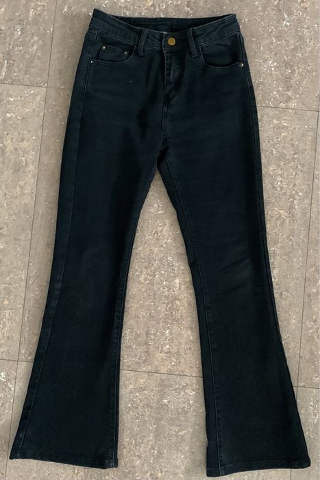 Женские джинсы