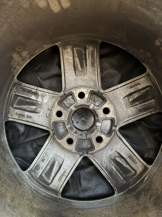 215/55 R17 Jante VW + Anvelope iarna Michelin Alpin 5 (aproape noi)