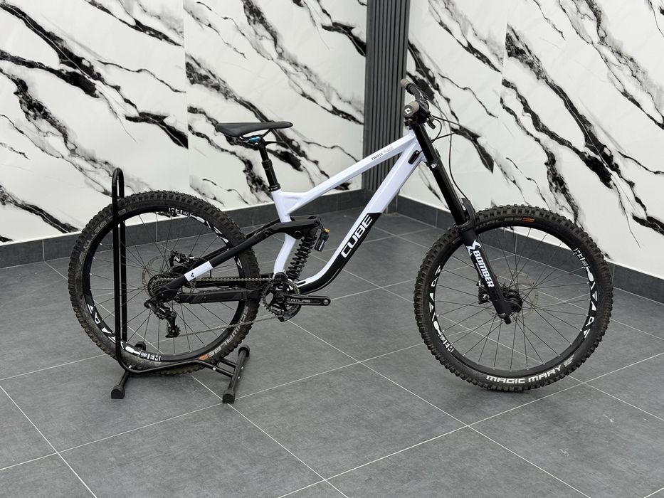 Cube Two15 Race L размер 1х7 Sram GX Като нов!