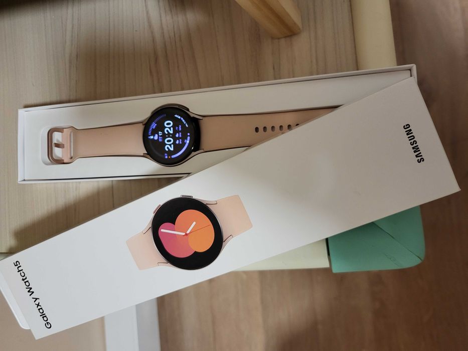 Часовник Galaxy watch 5