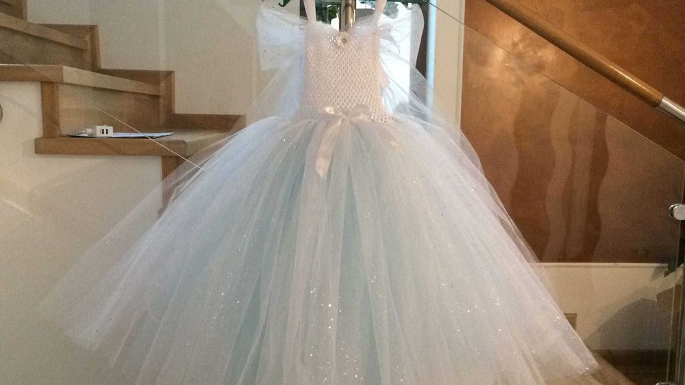 Rochita TUTU alba Craiasa Iernii Craiasa Zapezii Regiuna Ghietii