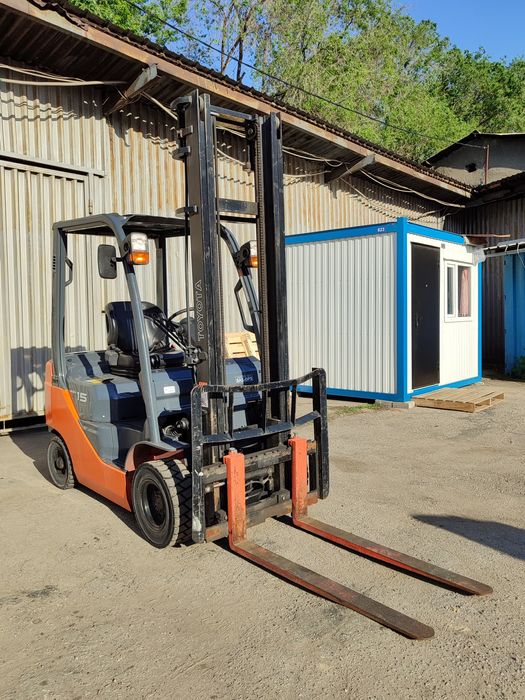 Погрузчик Toyota 1.5 т. Мачта 4 метра 8FG15 
Komatsu FG15C-18VIvio3p
2