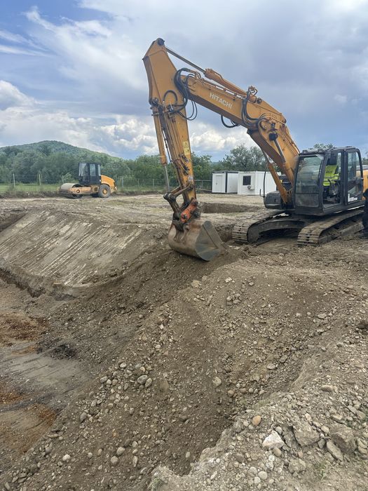 Inchiriez excavator , buldoexcavator , compactor