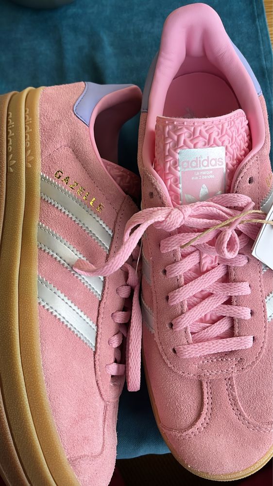 Addidas Gazelle чисто нови