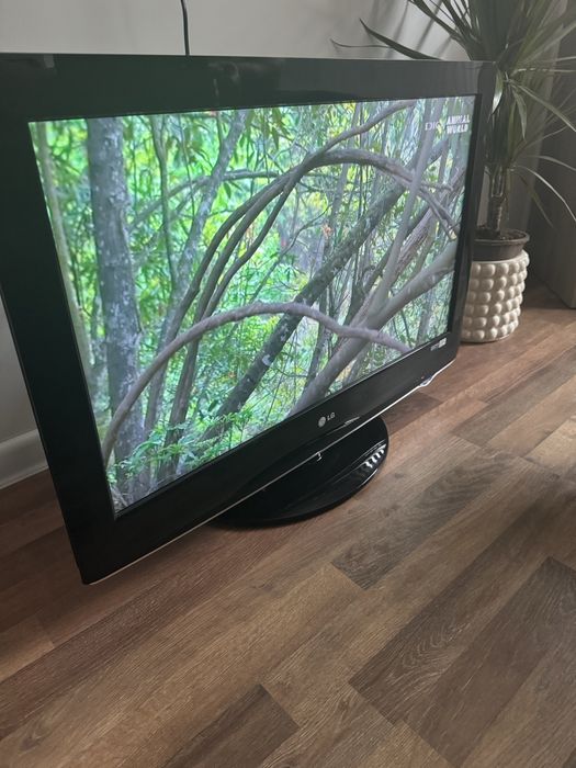 Tv Led LG Diagonala 81cm