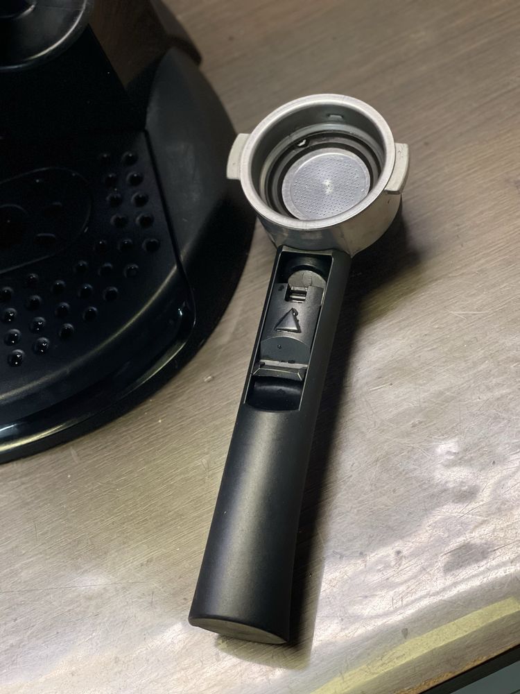 Кафемашина DeLonghi EC220.CD - 6 месеца гаранция !