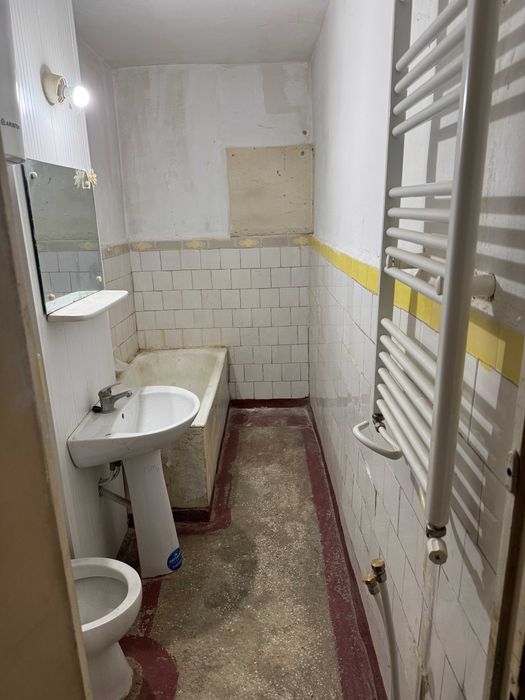 Apartament 4 camere decomandat langa Inspectorat Focsani, 2 Stejari
