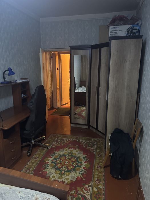 Куйлюк массив 1, оринтир гостиница Hayot продаётся 3-х ком квартира