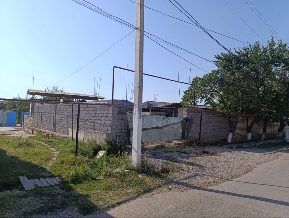 Чирчик Продаётся участок дом сотилади