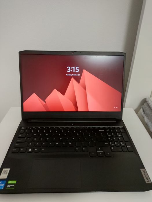 vând laptop Lenovo ideapad gaming 3