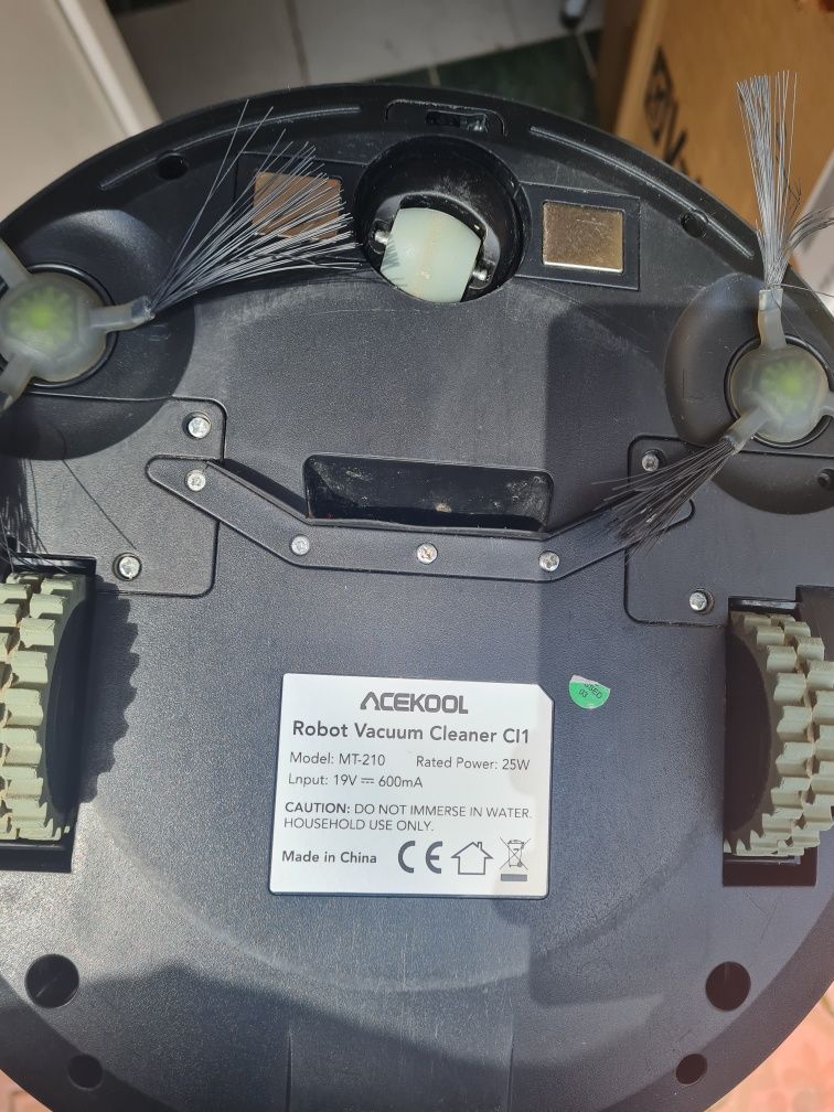Aspirator robot Acekol