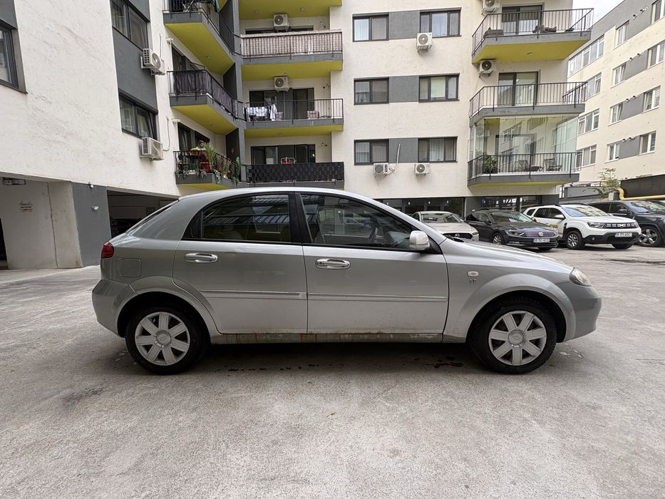 Vand Chevrolet Lacetti hatchback