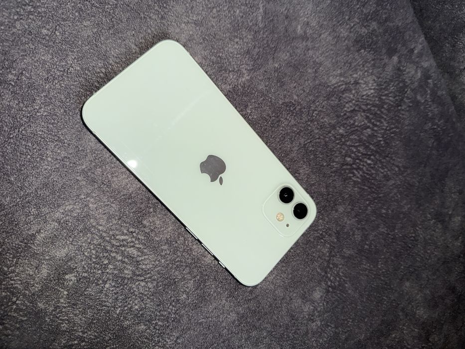 Айфон 12 / 128 гб.