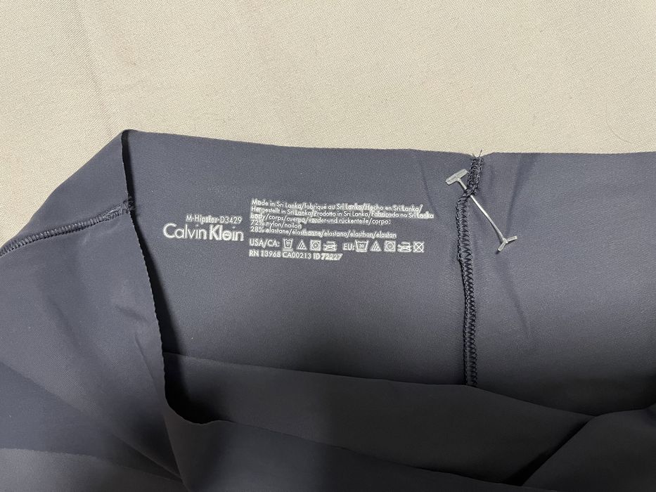 Безшевно бельо Victoria's Secret и Calvin Klein М р-р