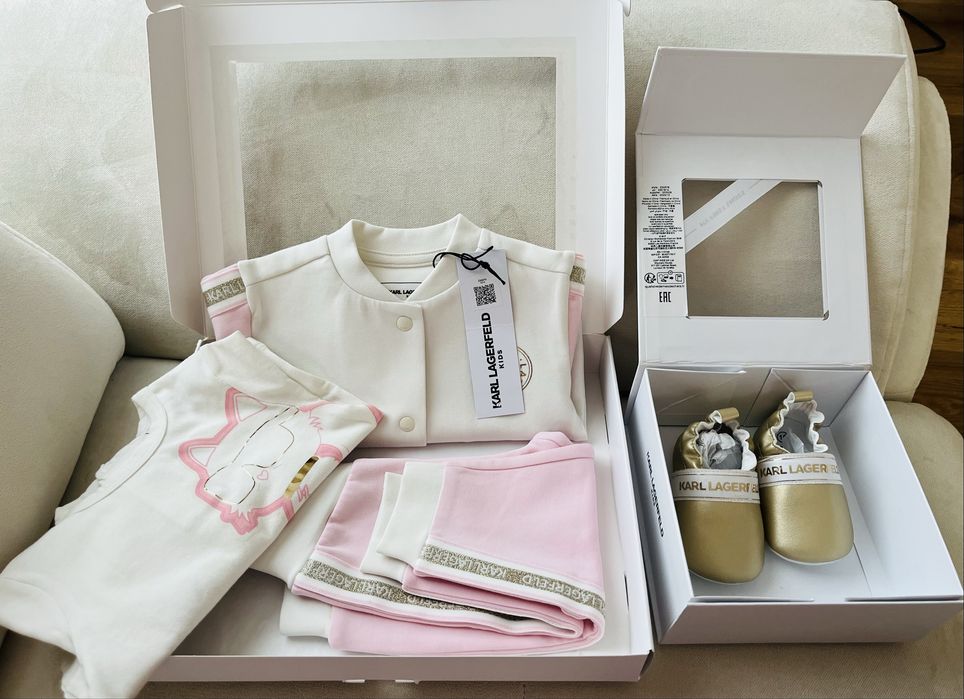 Karl Lagerfeld комплект за бебе и обувки