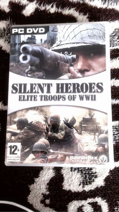 Silent Heroes elite troops of WWII pc game CD