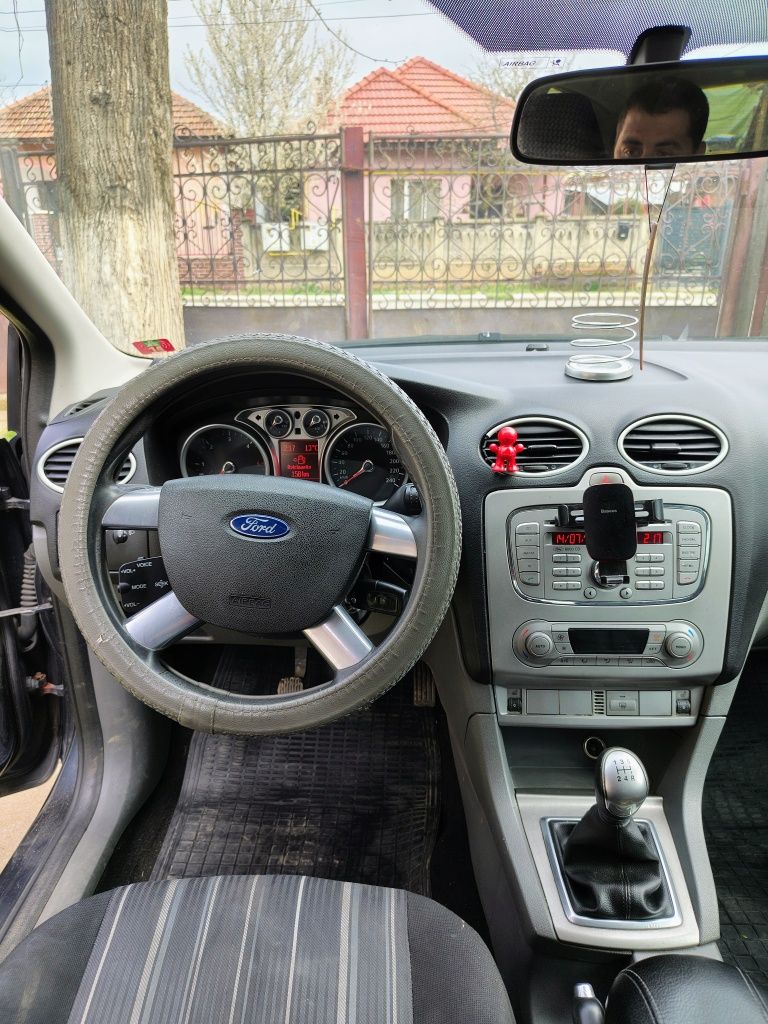Ford Focus Mk2  Facelift Combi 1.6 TDCi – Stare bună, , dotări utile!