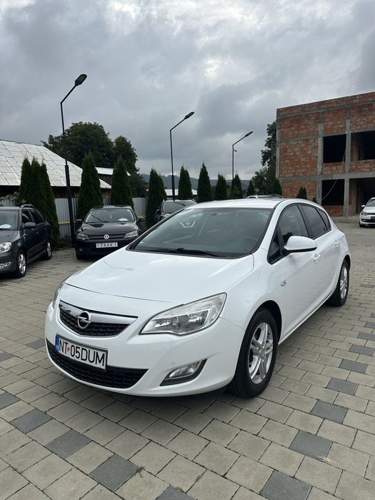 Opel astra J 2012