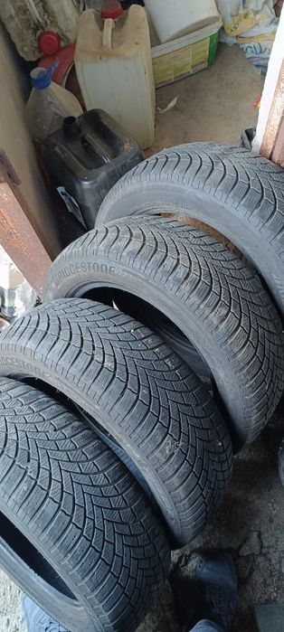 Set 4 anvelope iarna Bridgestone 205 55 16