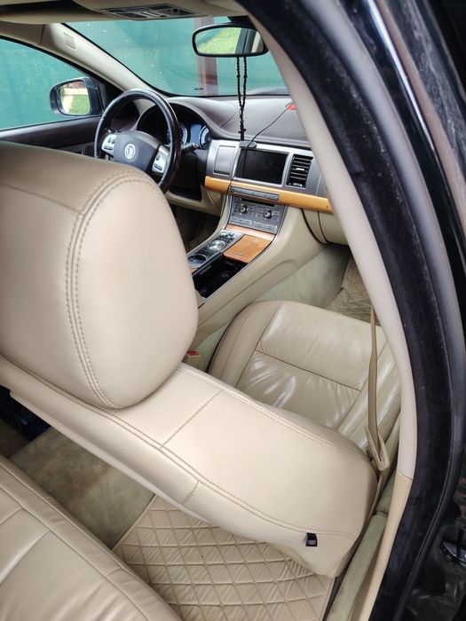 Vând Jaguar Xf 3.0