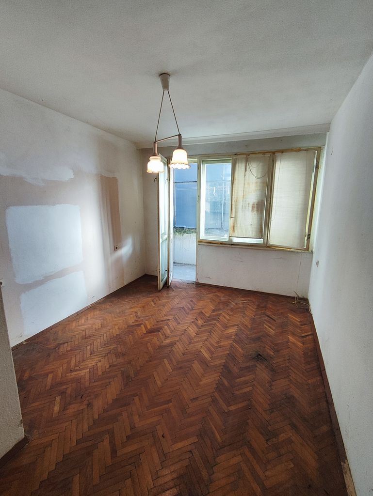 Продава се Тристаен апартамент в Благоевград, Широк център - 119 кв.м за 631 €/кв.м - Снимка #6