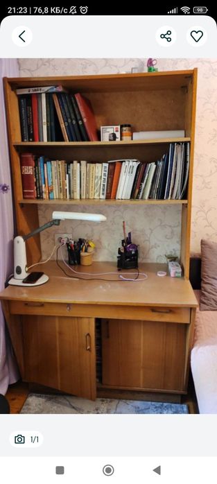 Письменный стол с полками