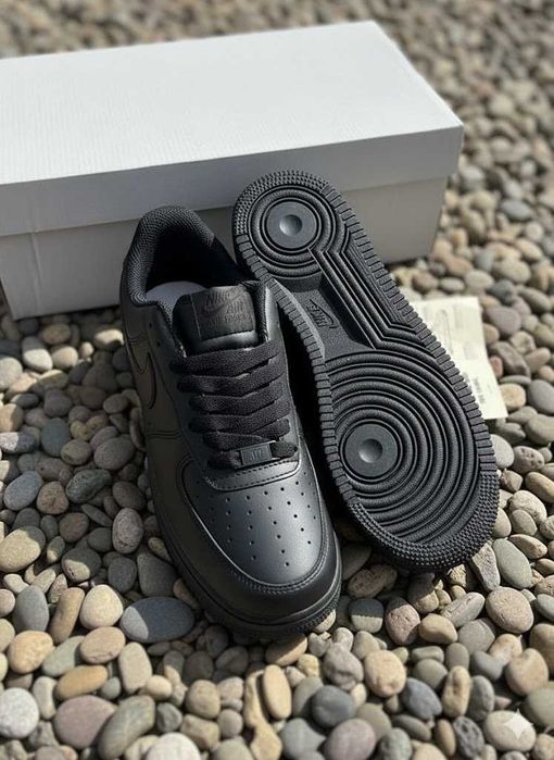 Air Force 1 Triple Black - Adidasi Unisex