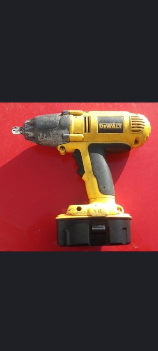 Гайковерт DeWALT DW059