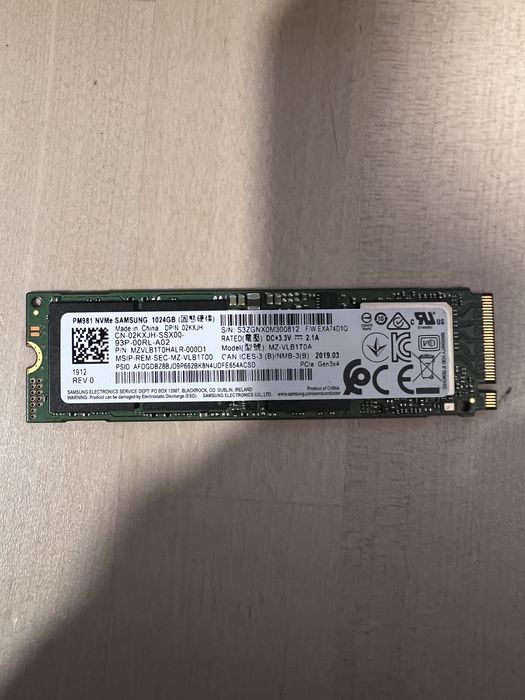 Samsung PM981a 1TB NVMe SSD / Toshiba XG5 1TB NVMe SSD