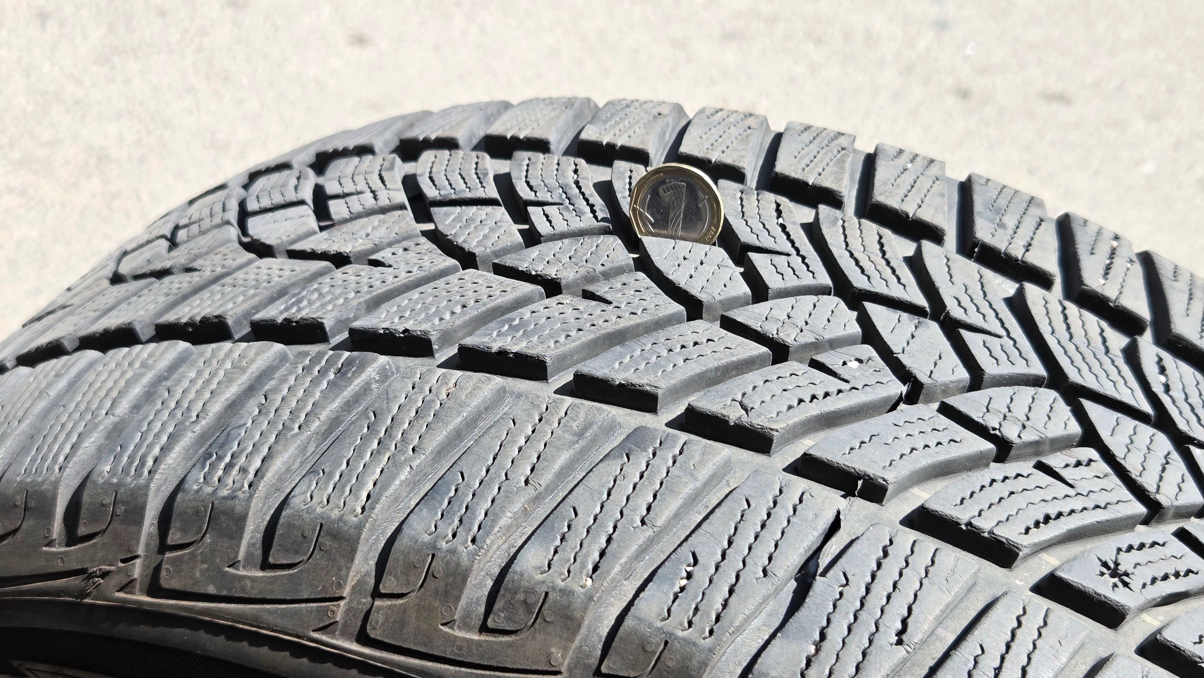4 бр зимни GOODYEAR UltraGrip Performance Plus 225/55R17 97H, DOT 2020