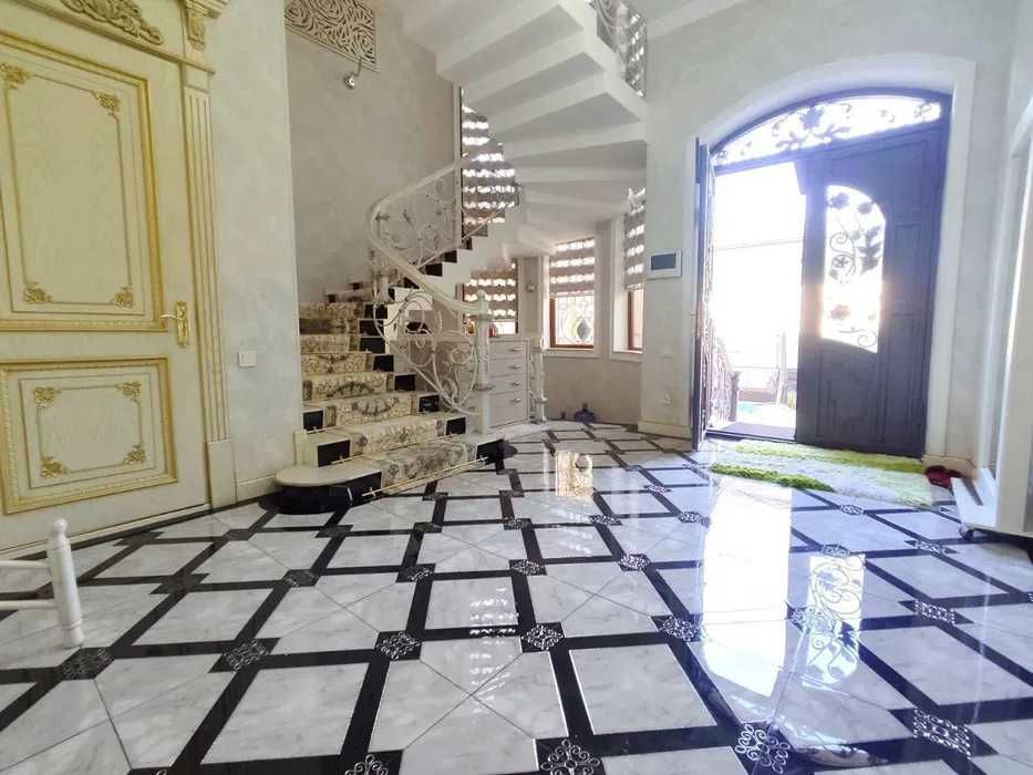 Продается дом Мирзо Улугбекский район Никитина 2.5 сотка