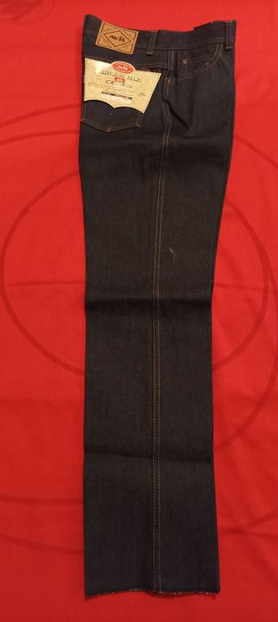 Джинсы подростковые фирмы AVIS .