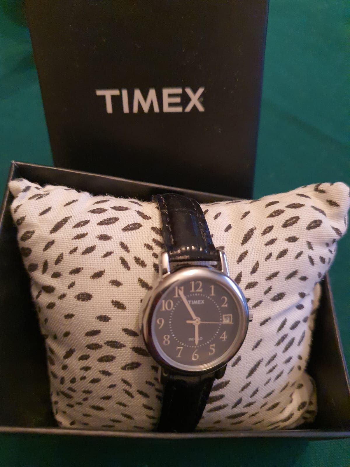 Vând ceas Timex model CR-1216 cell, pentru femei