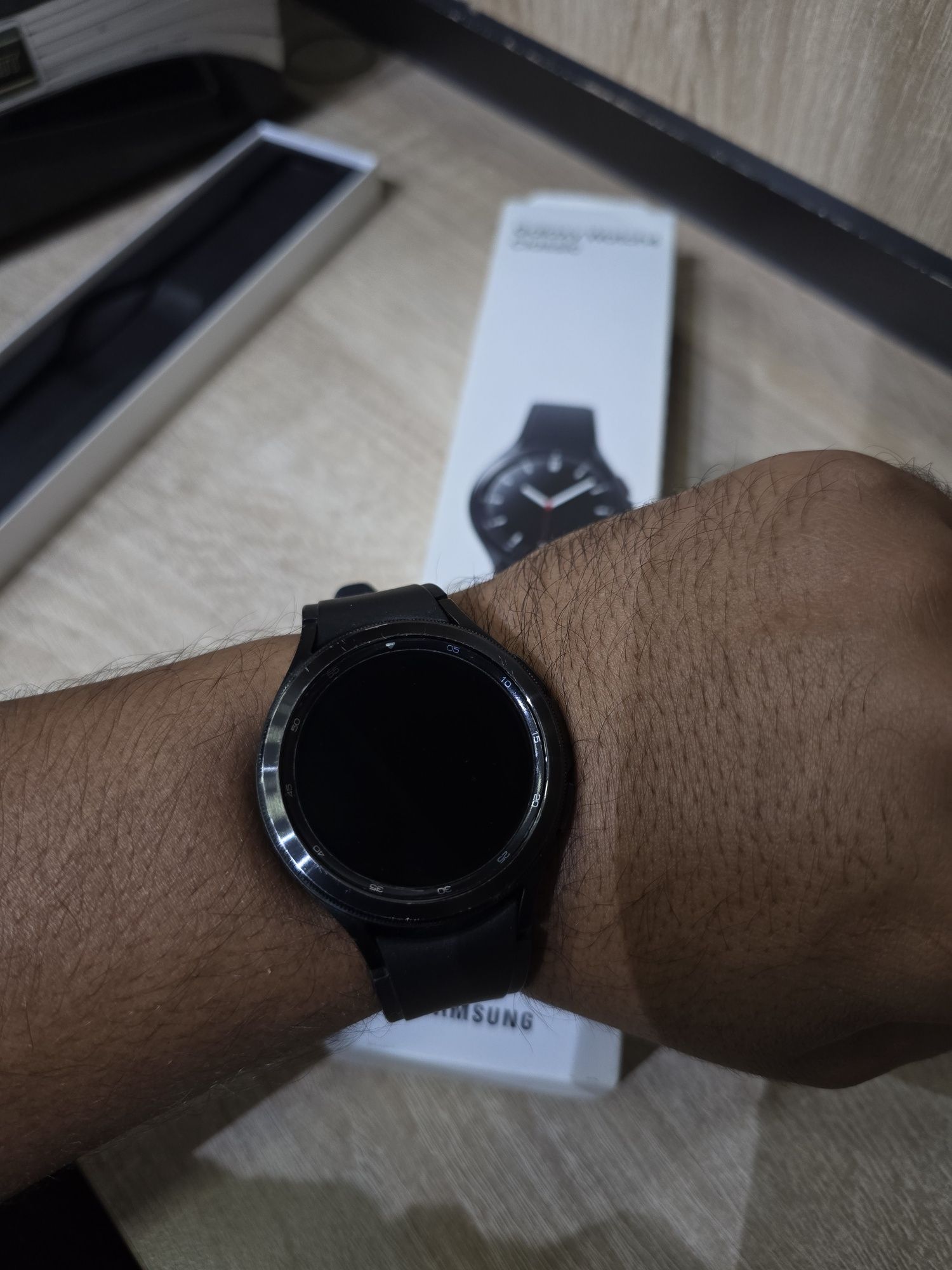 Watch 4 Classik (Samsung)