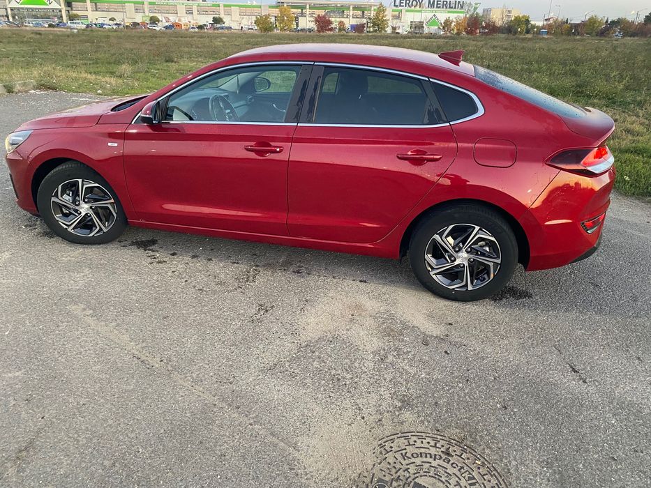 Hyundai I30 Fastback     Benzina+Electric