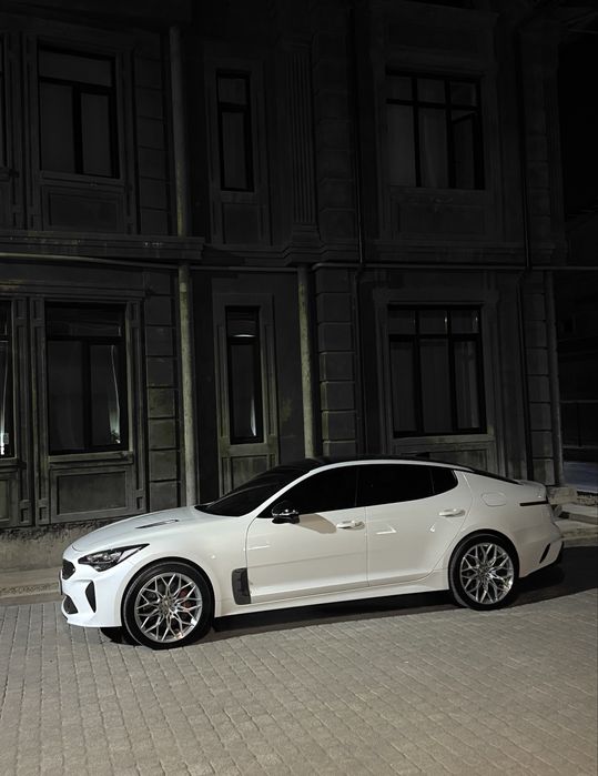 Kia stinger 2023