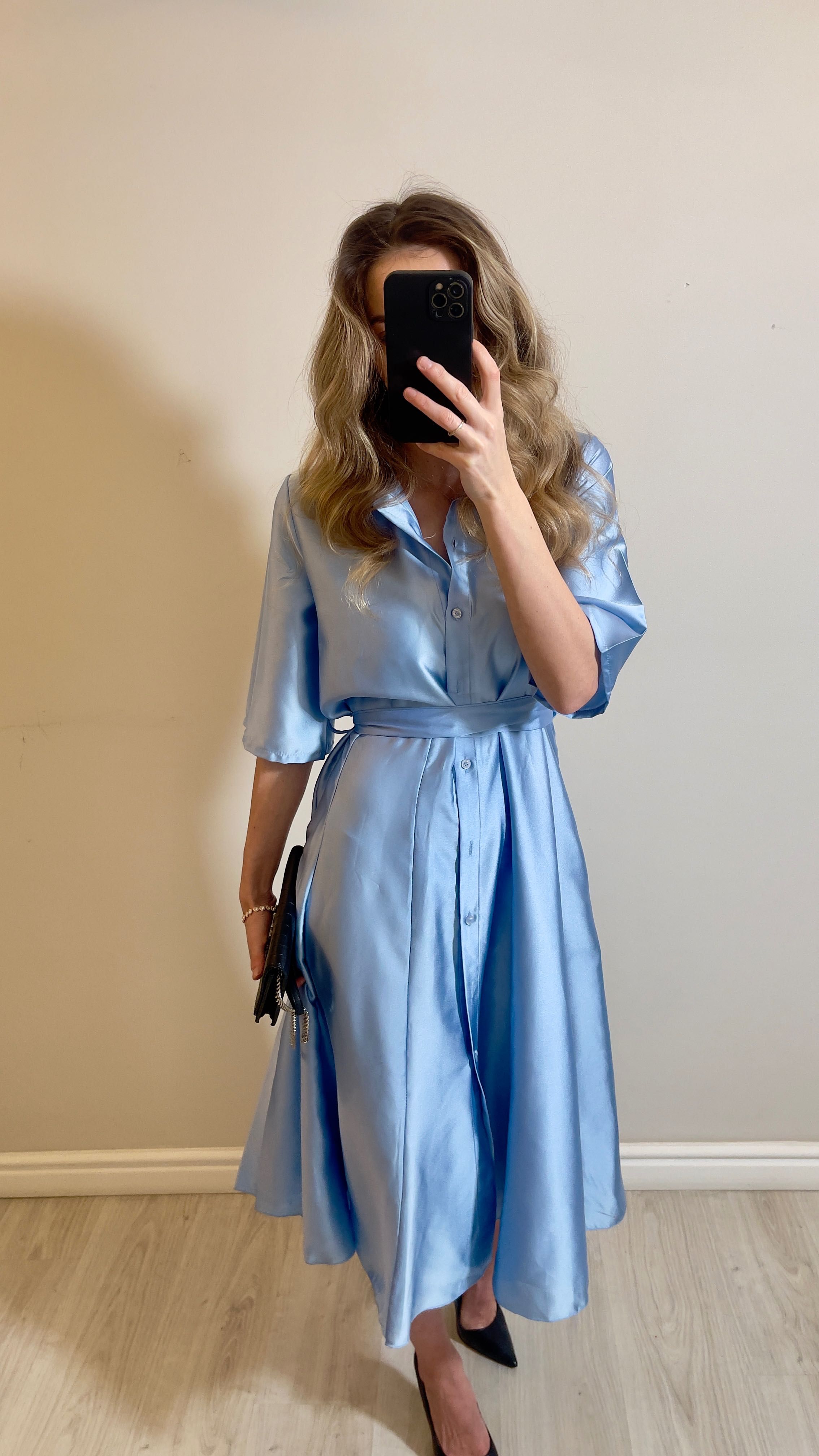 Rochie satin cu cordon – Mărime universală – Nouă, cu etichetă!