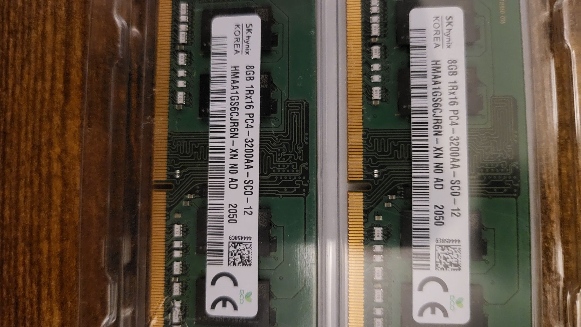 2×8GB SK hynix DDR4 3200MHz (общо 16GB)