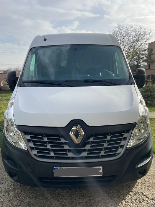 Vând Renault Master