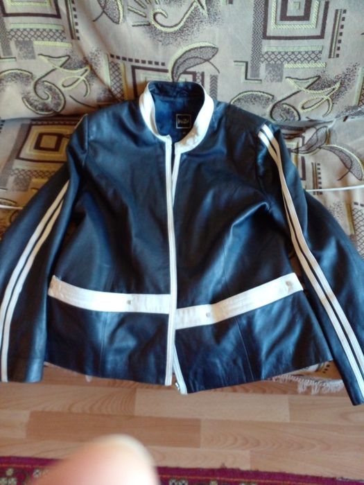 Продам куртку недорого