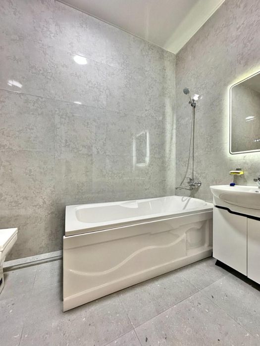 Продам свою квартиру, Бадамзар. 3-х комнатную. С подземной парковкой