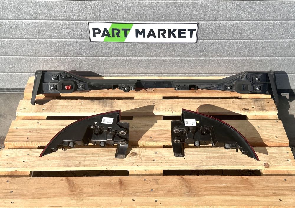 Стопове AUDI A7 C8 Динамични Комплект 4K8945095B 4K8945096B 4K8945070B
