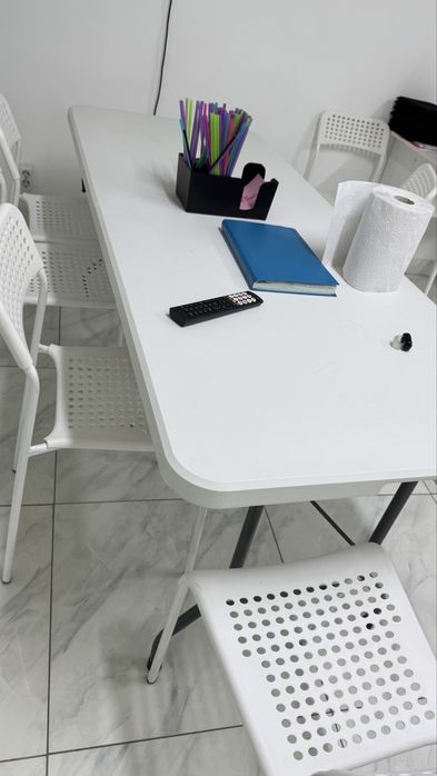 Стол чемодан